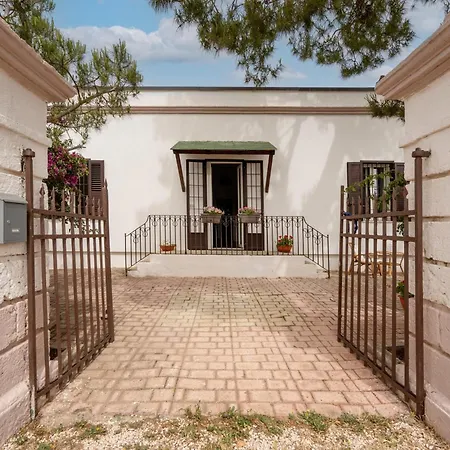 Maison Valentina بيت ضيافة 3*